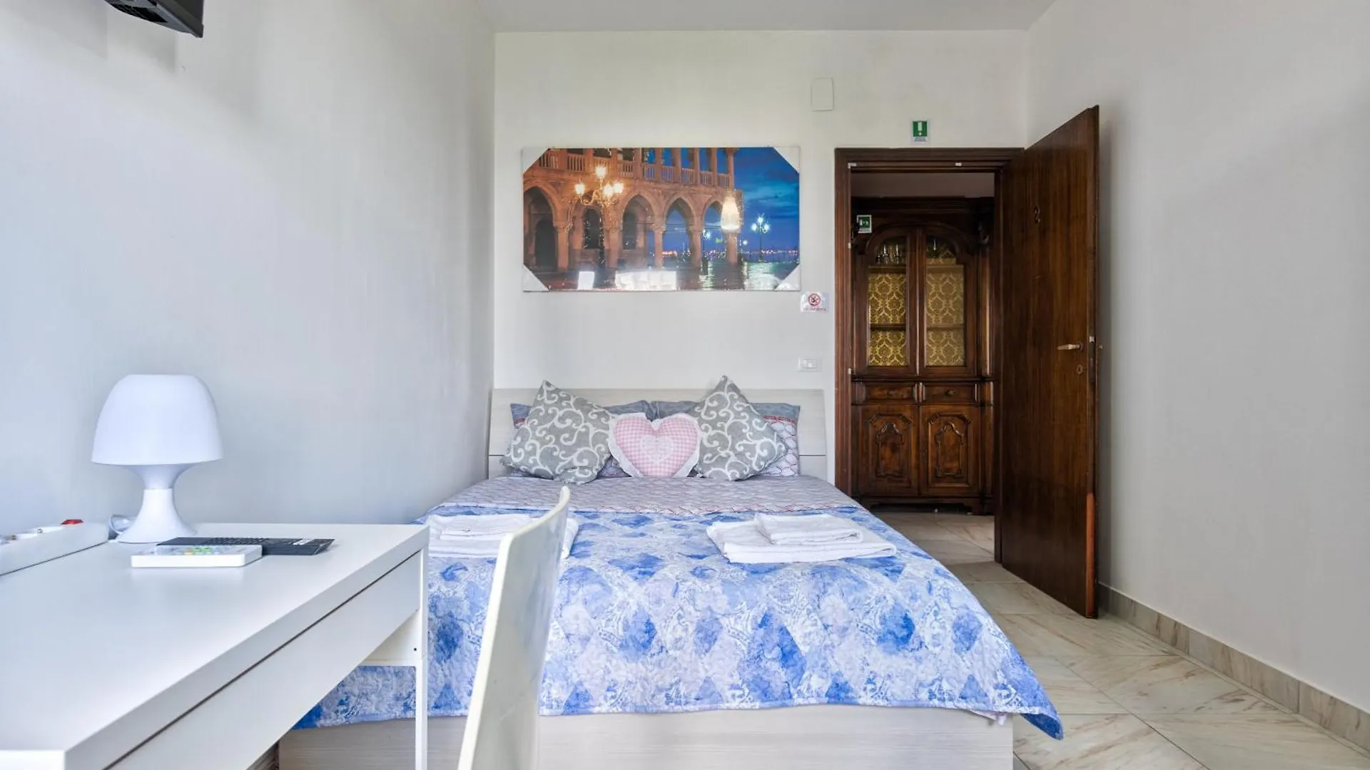 Arish Downtown Venice 호텔 마르게라
